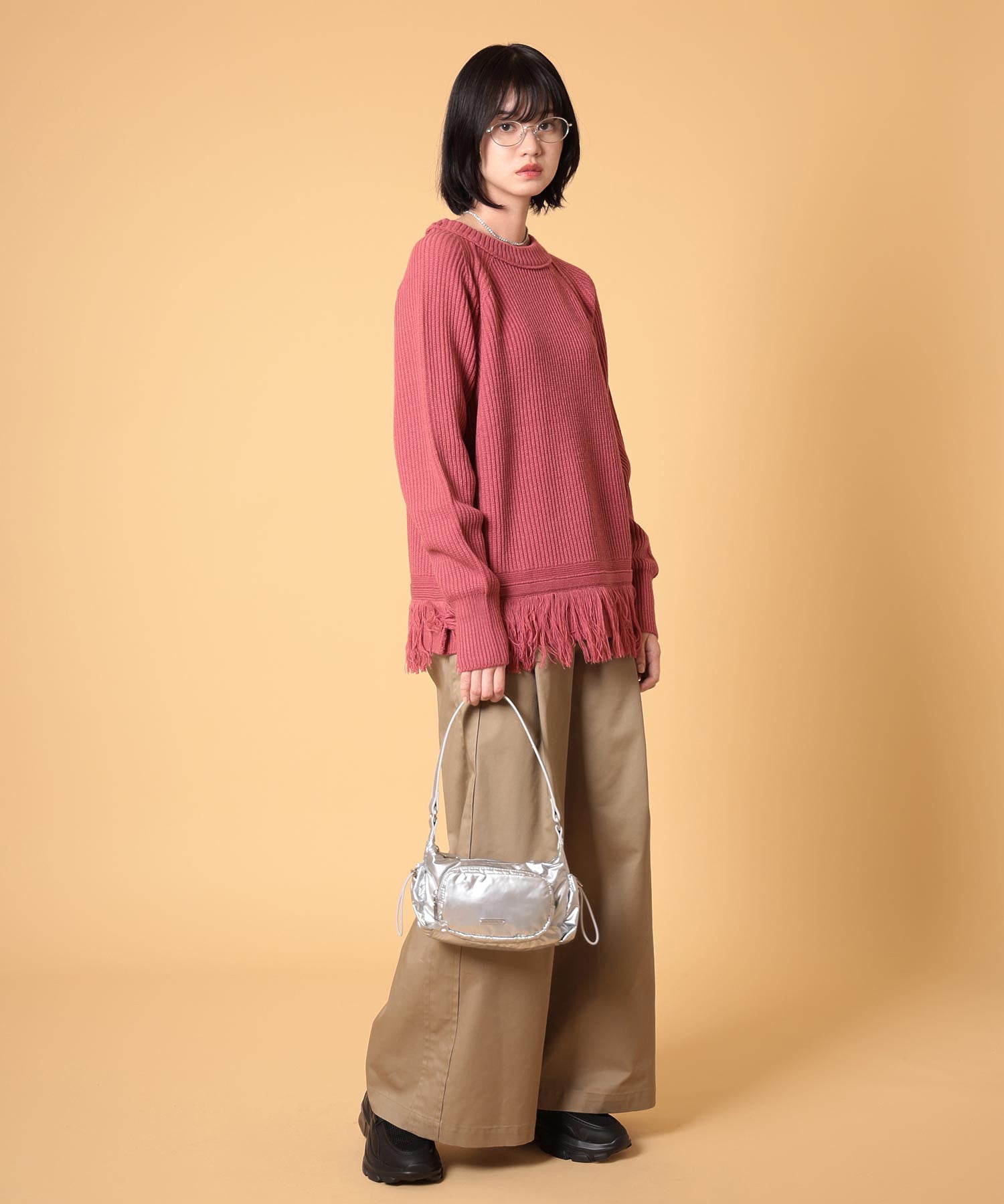 オーバーサイズフリンジニットプルオーバー