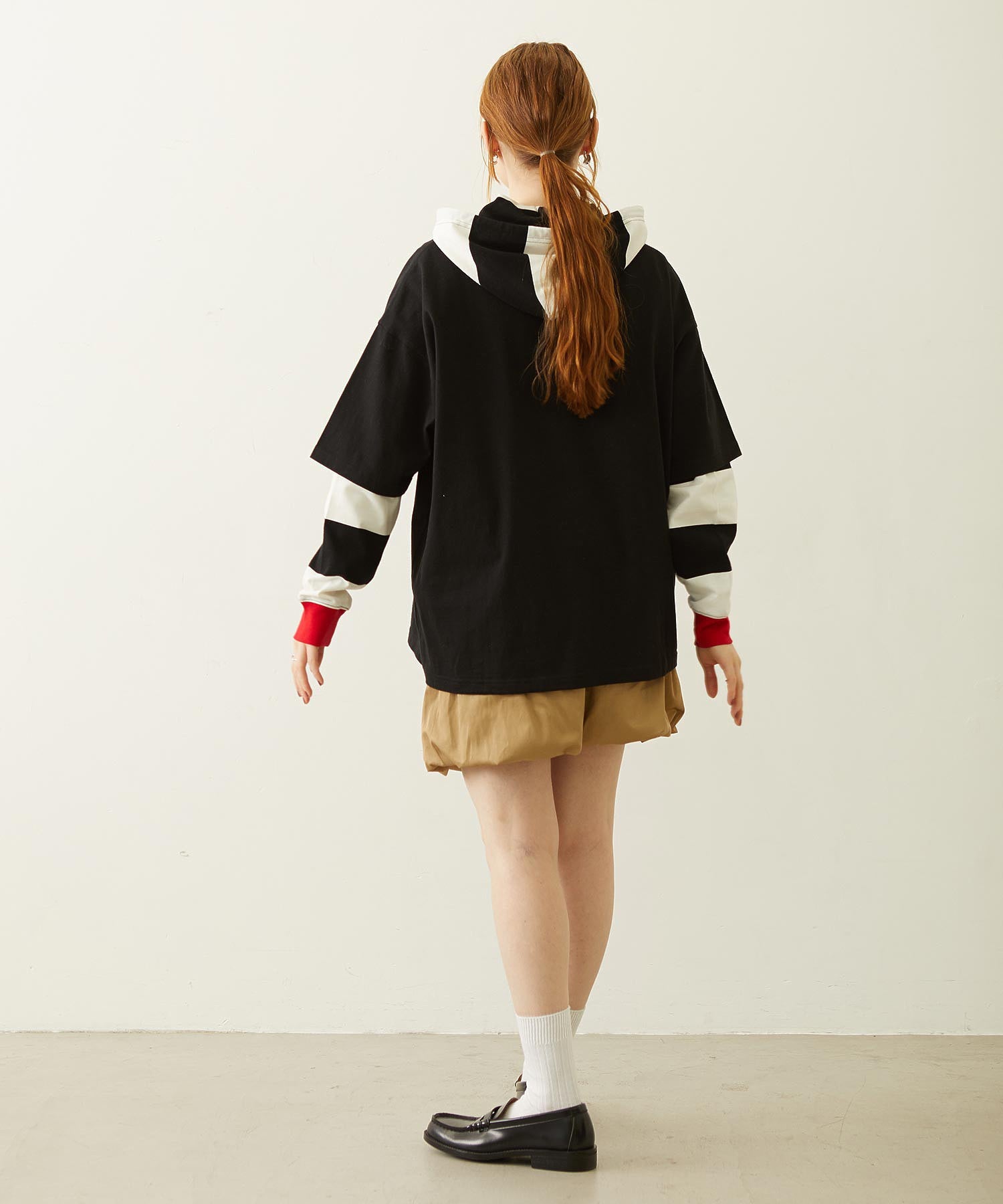 APPLE EMBROIDERY S/S TEE