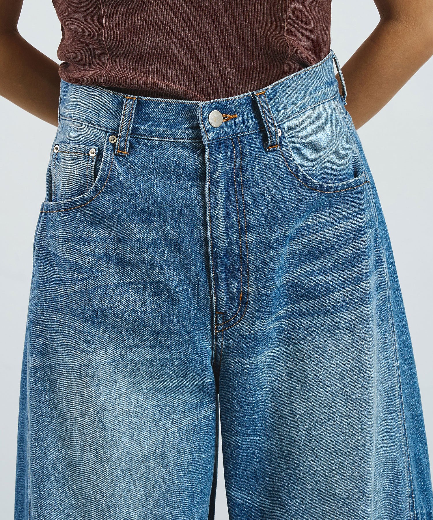 CREOLME/BARREL FIT DENIM PANTS
