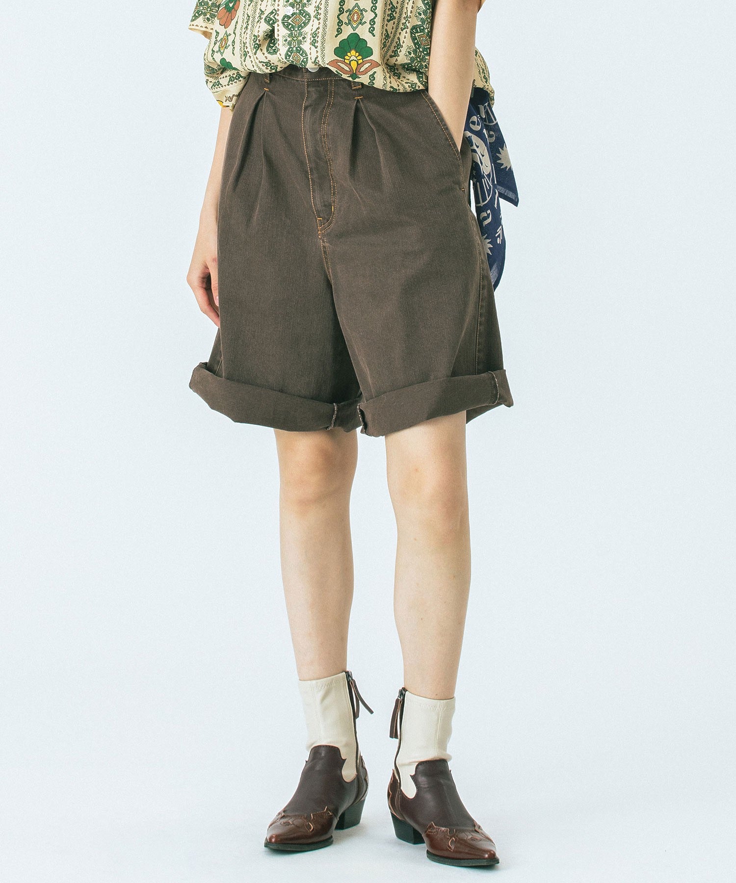 CREOLME/TUCK HALF PANTS