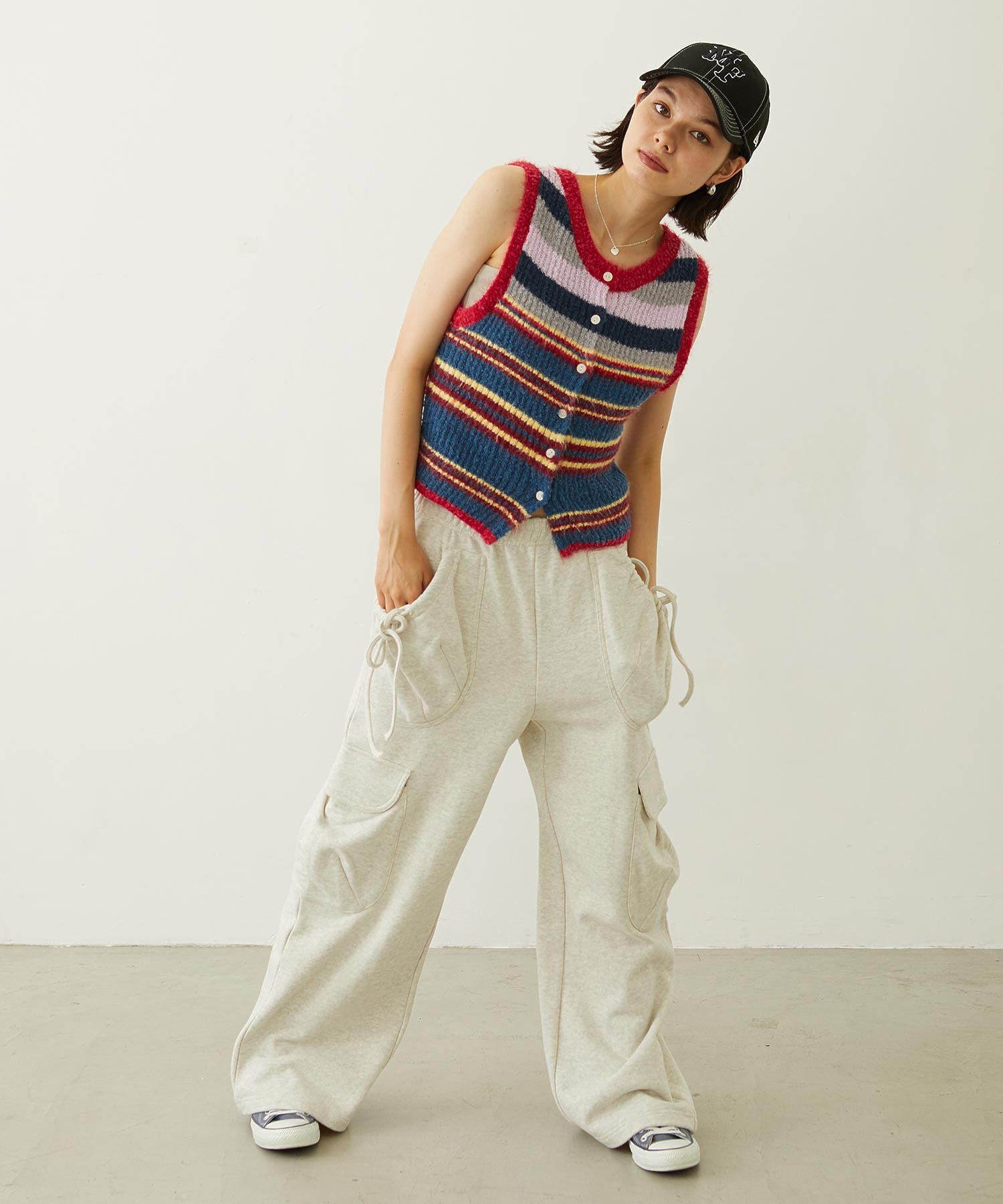 GATHERED POCKET SWEAT CARGO PANTS