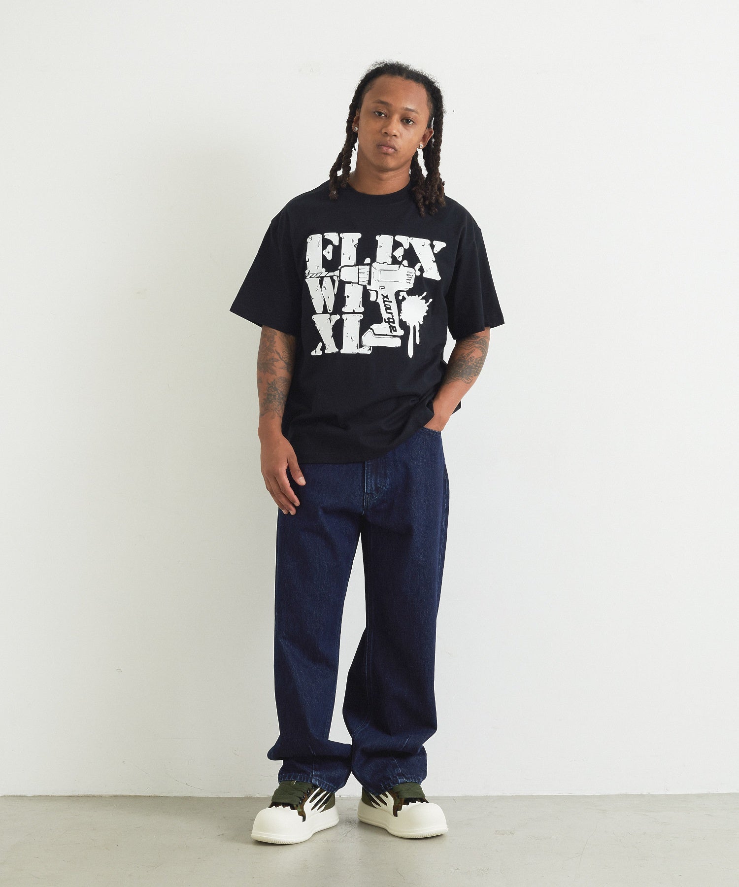 XLARGE×FLEXWITME S/S TEE