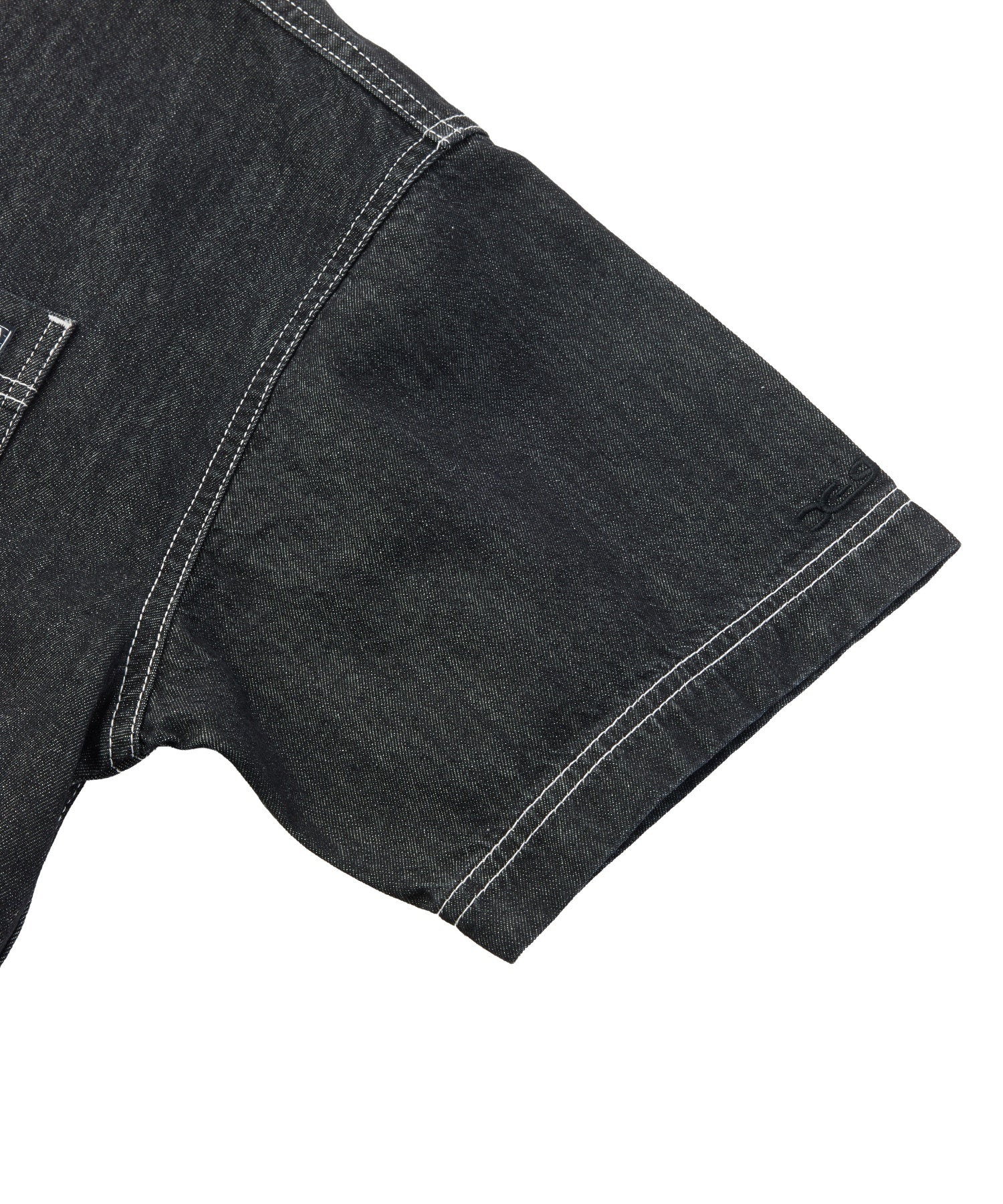 FACE LABEL BUTTON DOWN DENIM S/S SHIRT