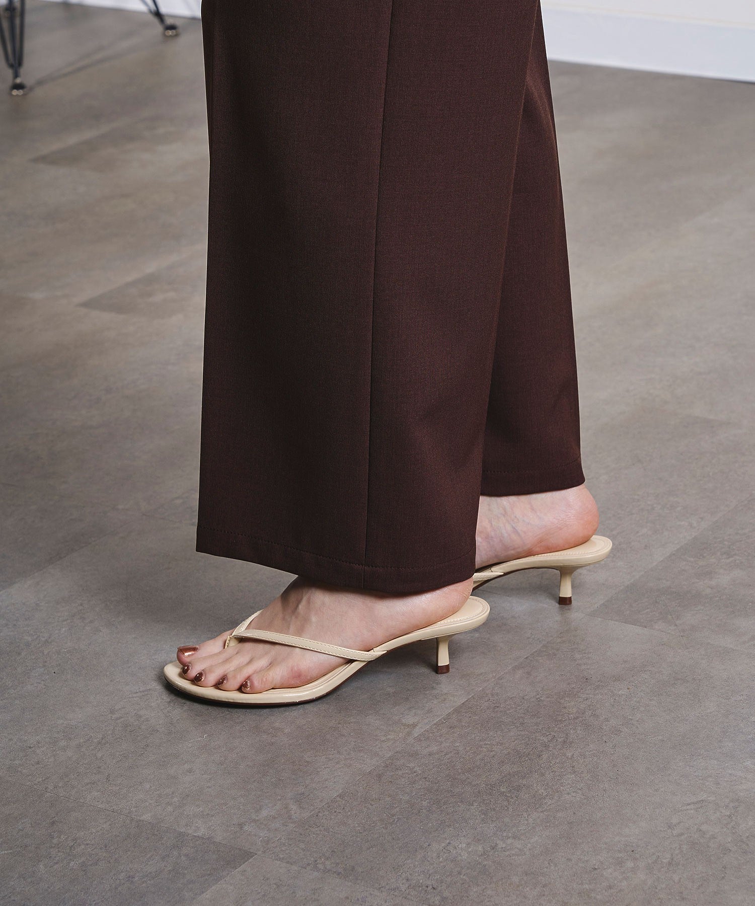 TUCK EASY SLACKS