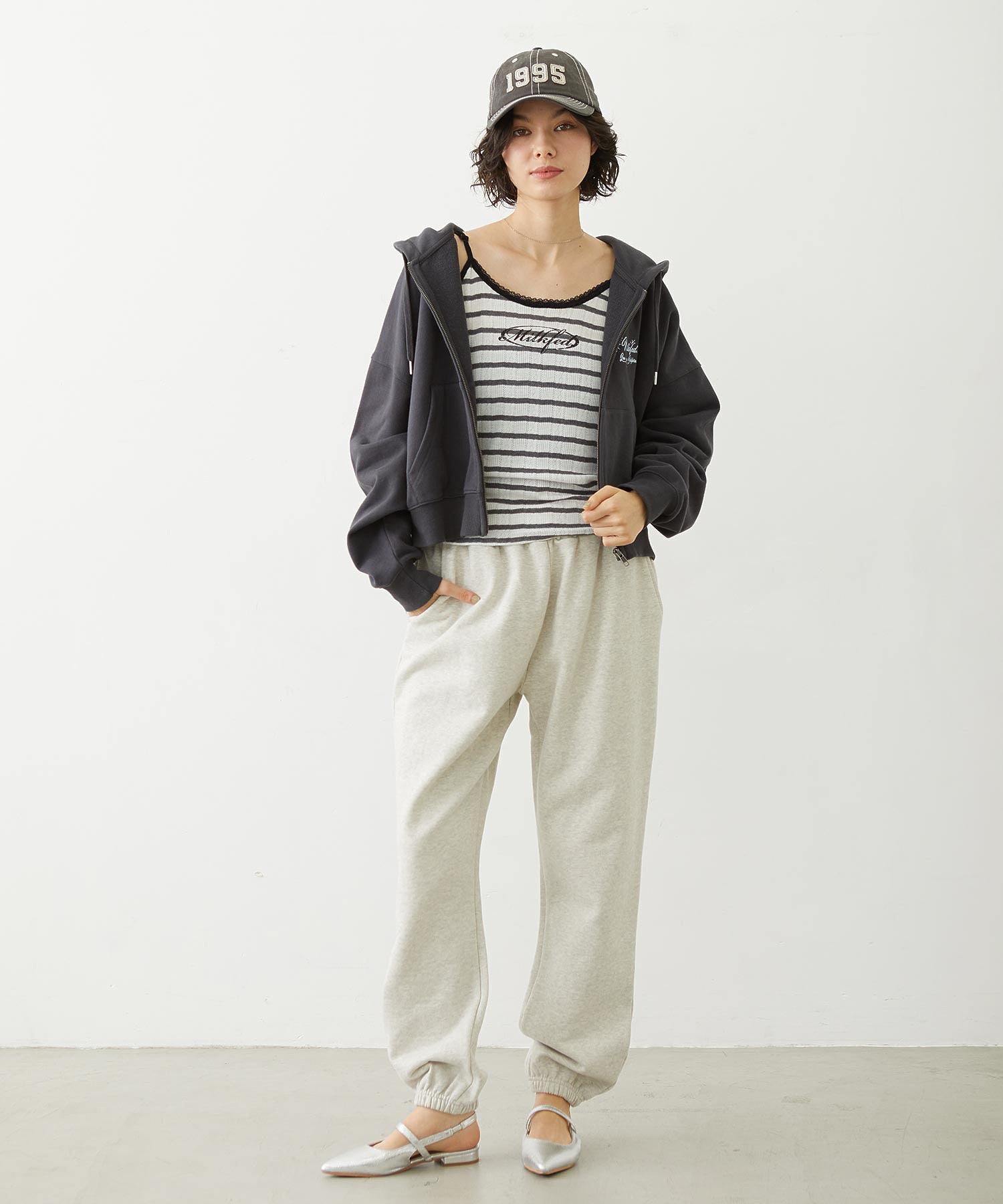 RHINESTONE LOGO SHORT ZIP UP HOODIE