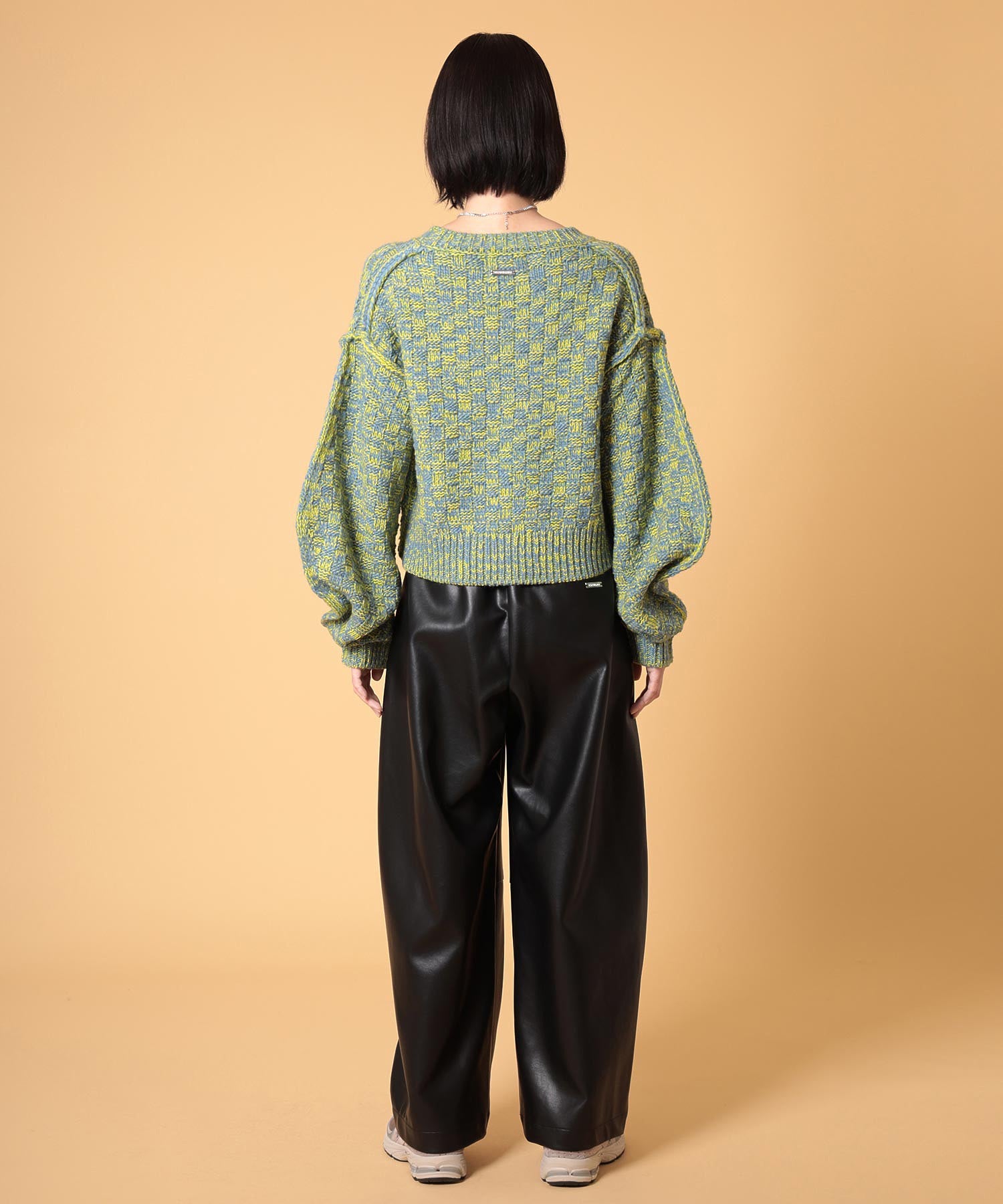 レザーカーブパンツ