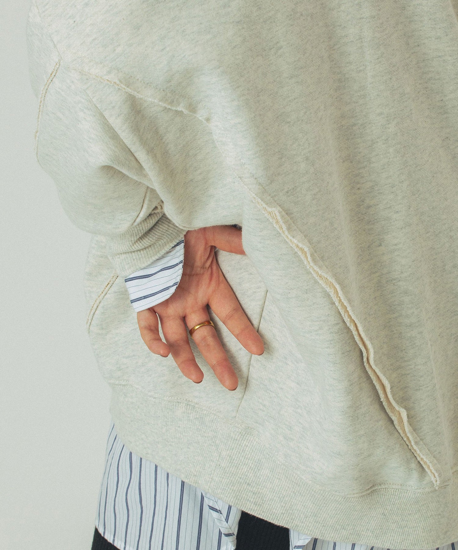 GENE HEAVENS/EMBROIDERY PRINT FRINGE SWEAT