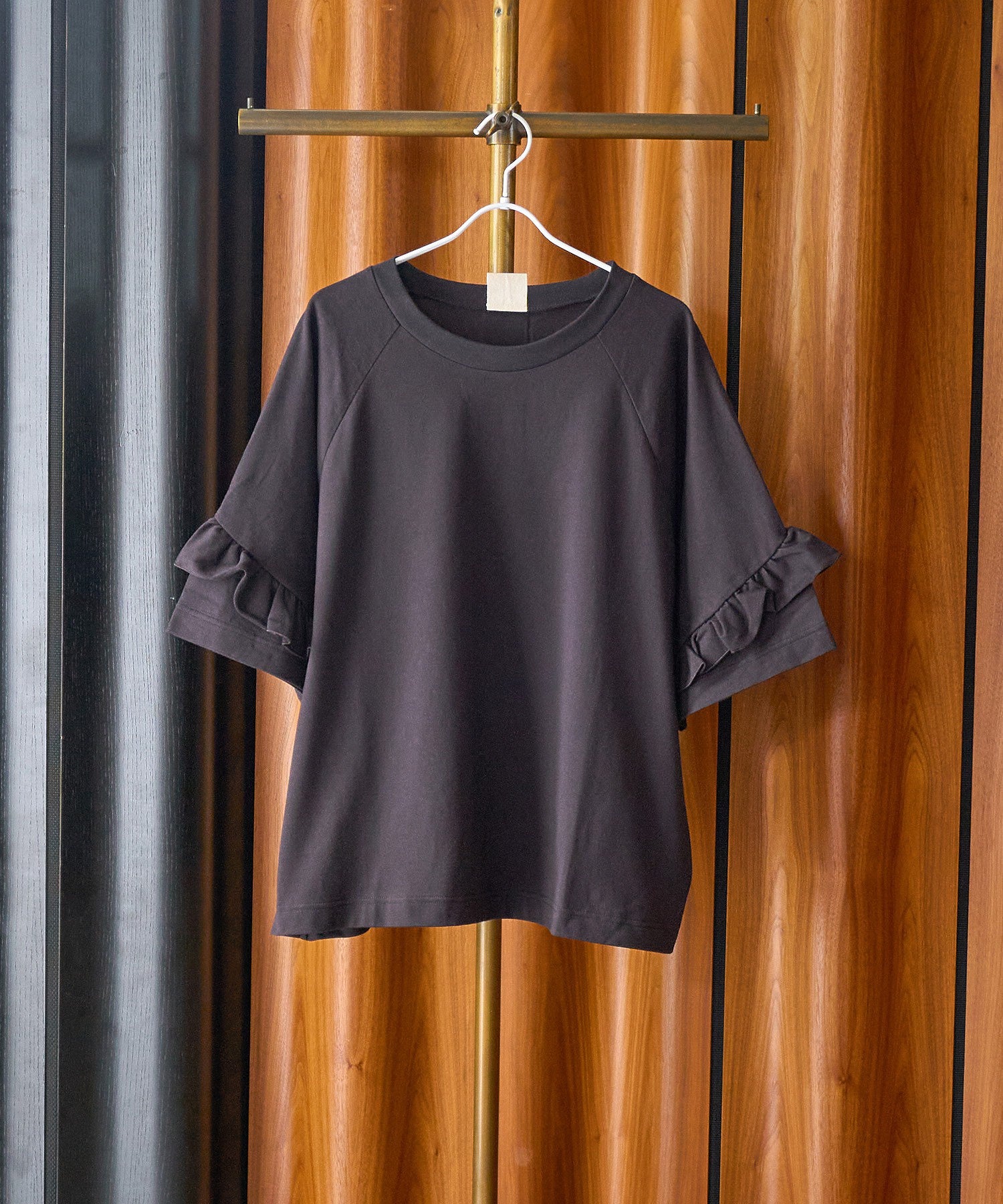 mici/BACK RAFFLE TEE