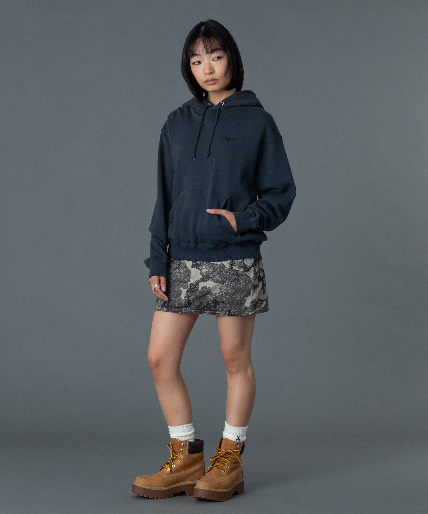 BUTTERFLY PATCH SWEAT HOODIE