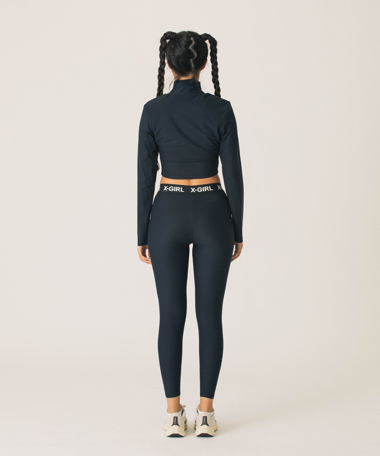 HIGH NECK SHORT LS TOP