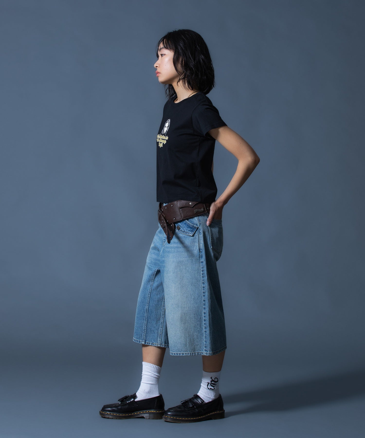 GLITTER LOGO AND FACE S/S BABY TEE