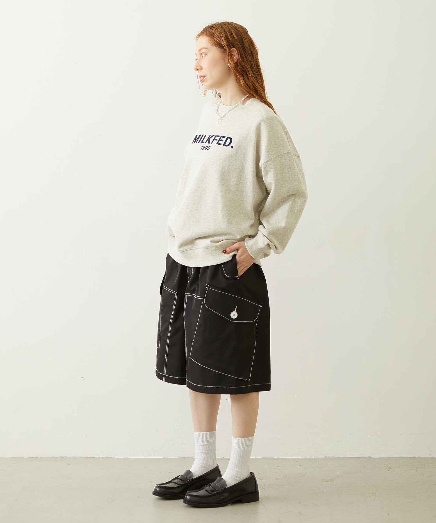 STENCIL LOGO WIDE CREW SWEAT TOP