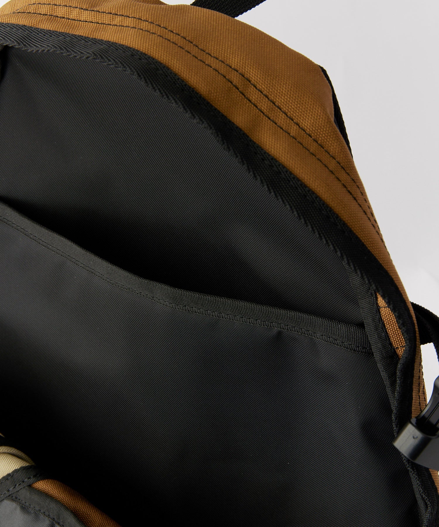 PANELED DAYPACK