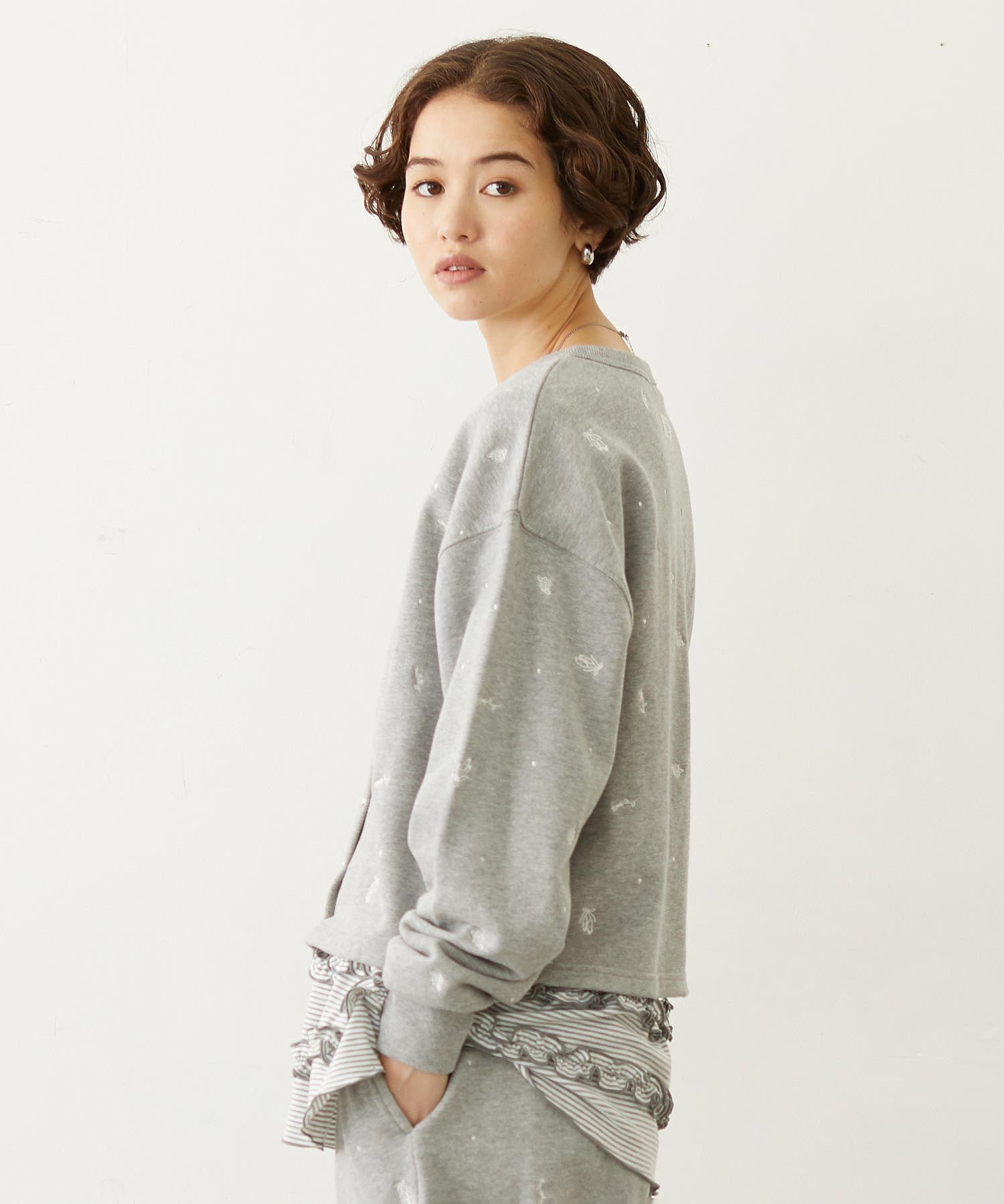 EMBROIDERED ROSE SWEAT JACKET
