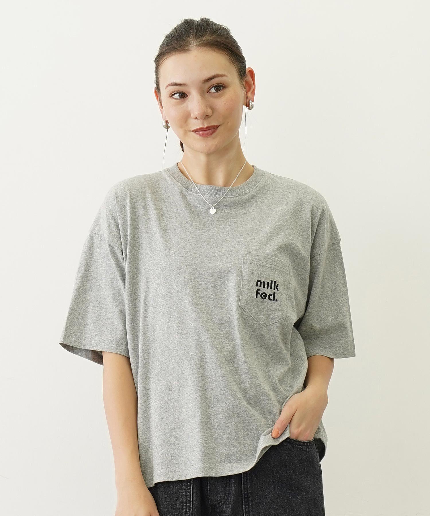 CUT OUT LOGO POCKET WIDE S/S TEE