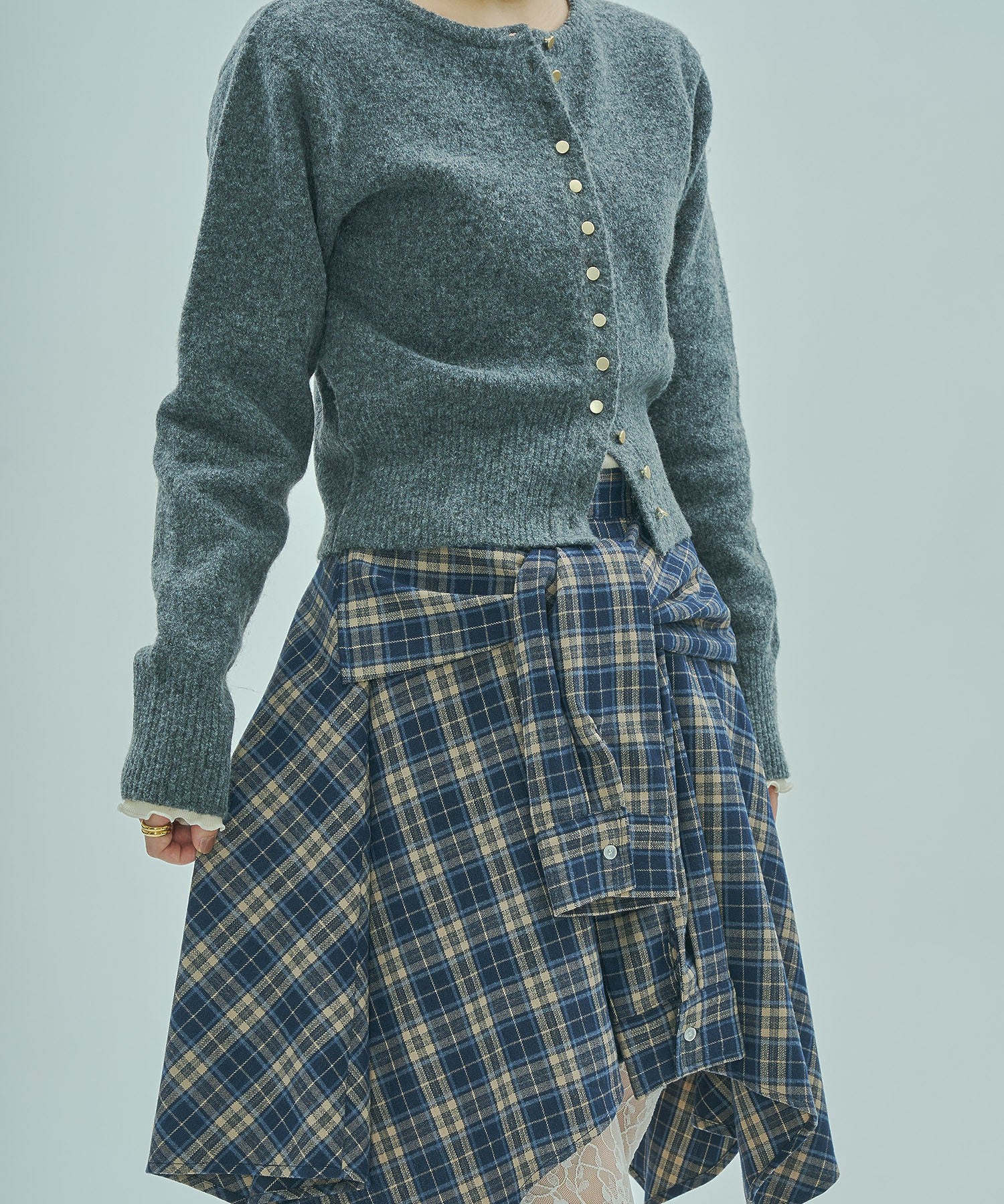 CROPPED KNIT CARDIGAN