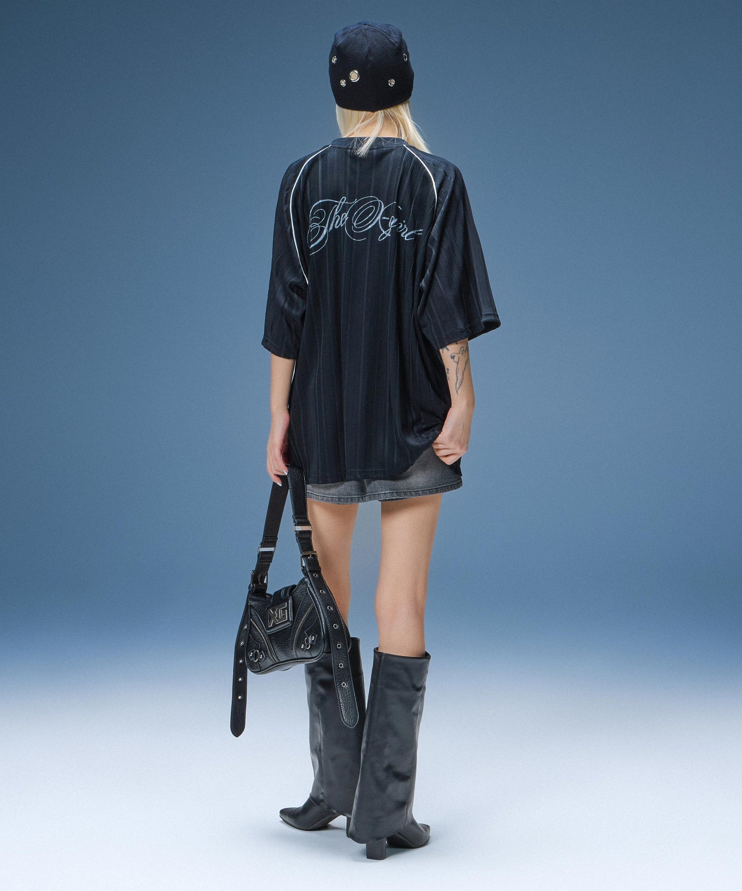 XG EMBLEM BUCKLE PANELED SHOULDER BAG