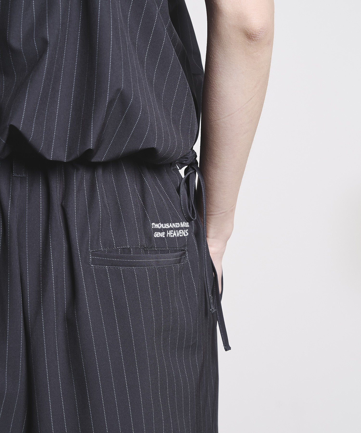THOUSAND MILE x GENE HEAVENS CAMI AND WIDE PANTS SET UP