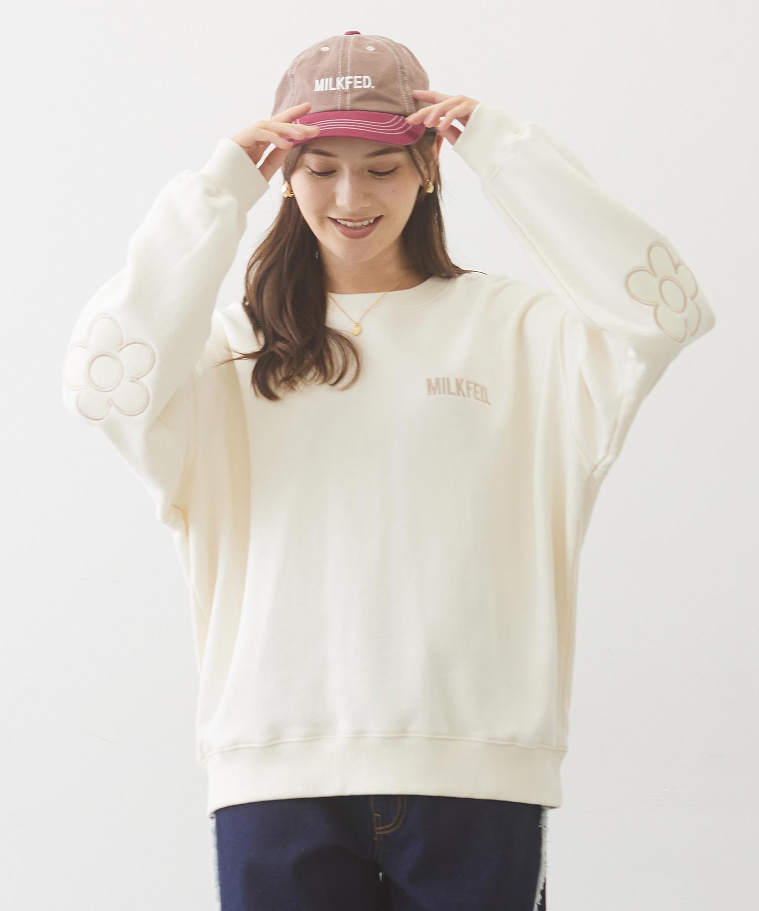 FLOWER PATCHED ELBOW SWEAT TOP