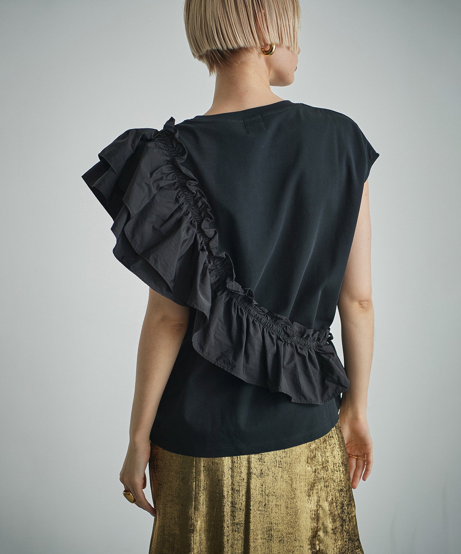 2WAYフリルドッキングカットソー