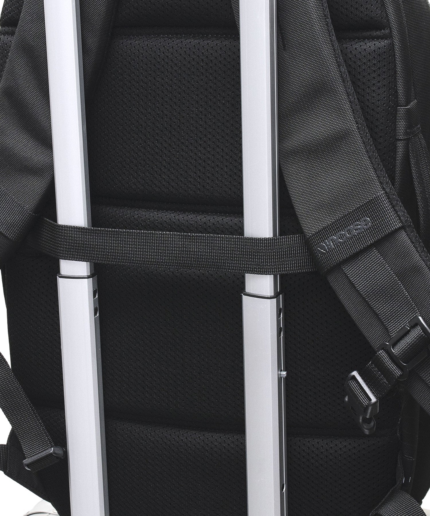 Grid Backpack 23L - Black