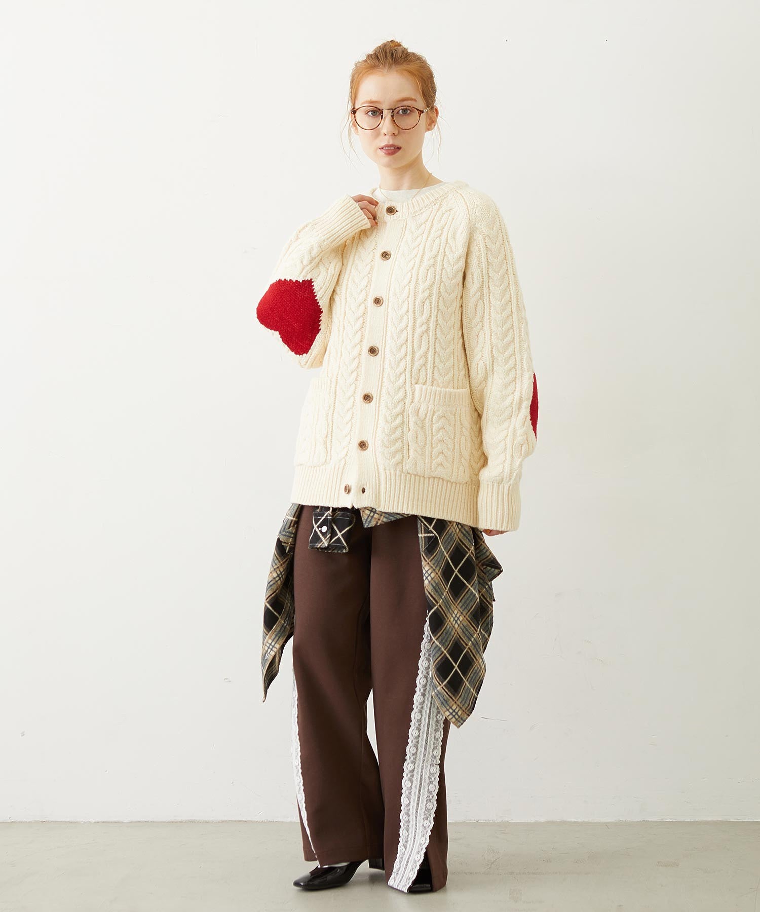 HEART ELBOW CABLE KNIT CARDIGAN