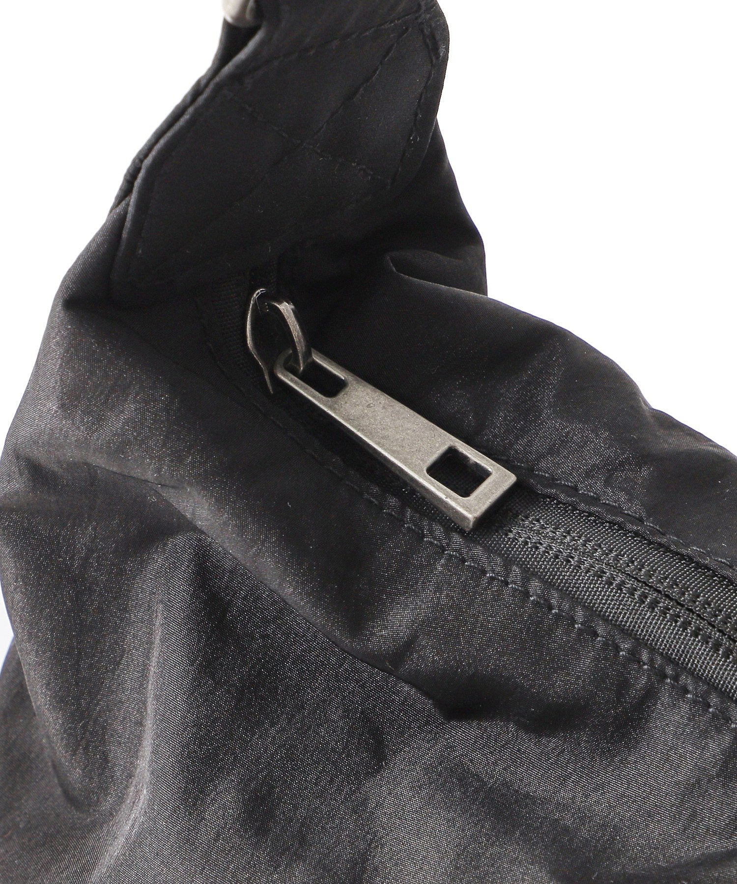 SIDE DRAWSTRING BAG