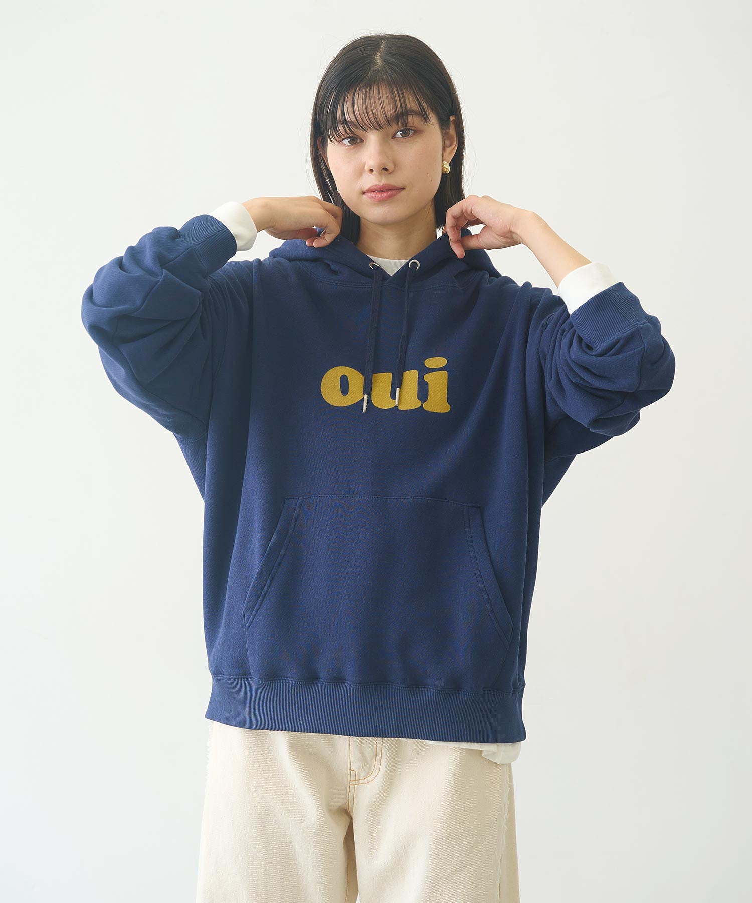 OUI SWEAT HOODIE