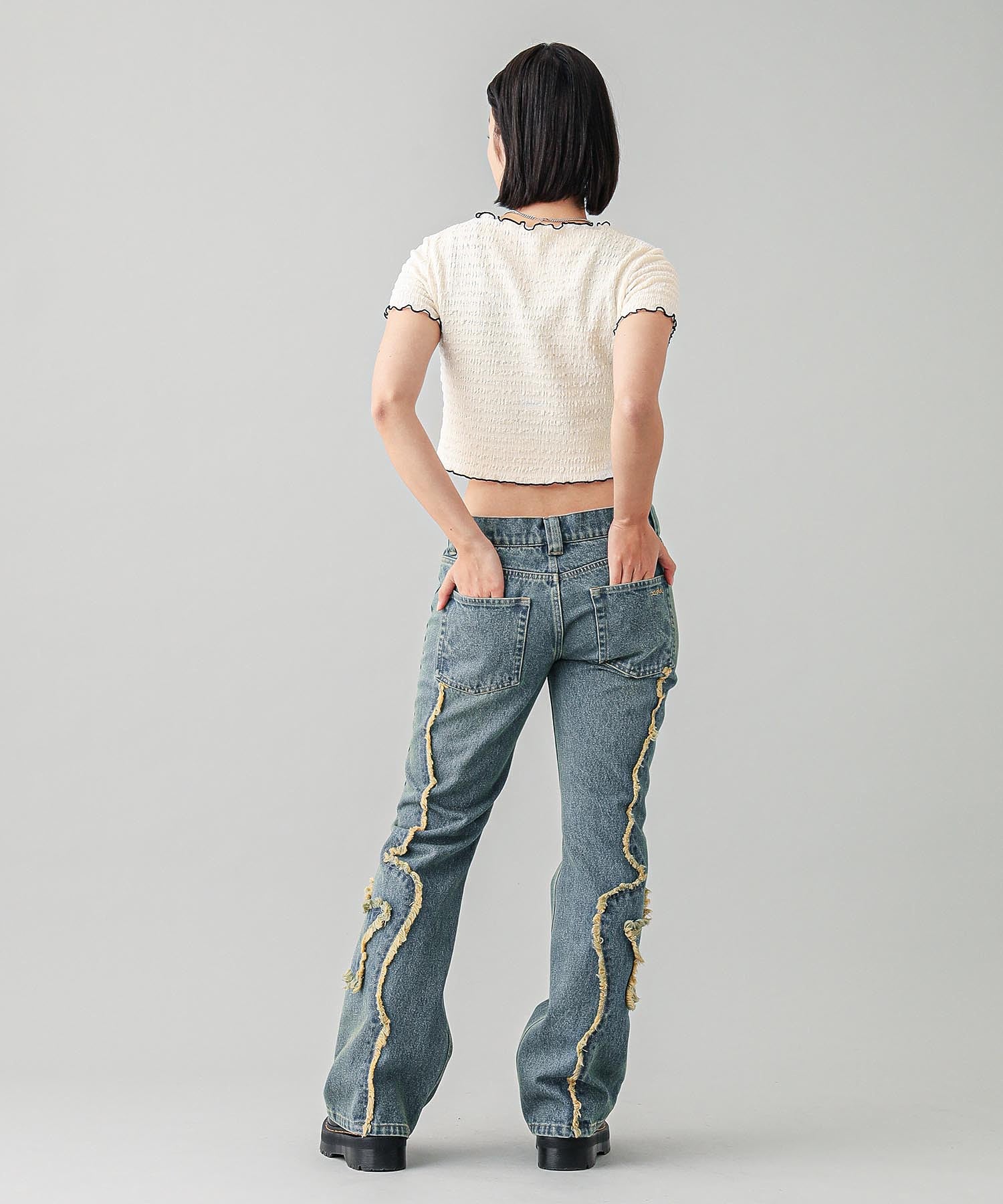 STAR PATCH DENIM PANTS