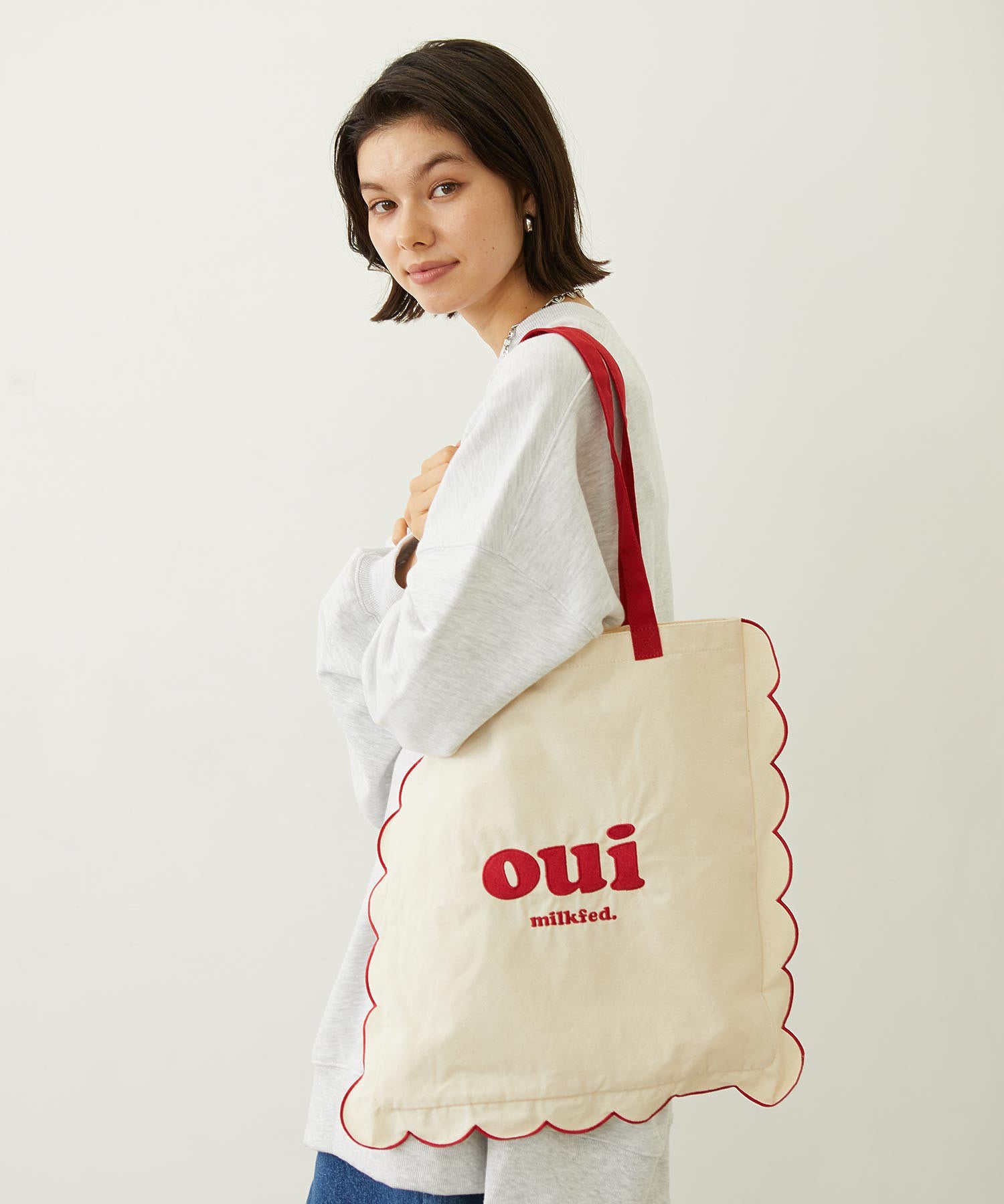 RUFFLE TOTE BAG