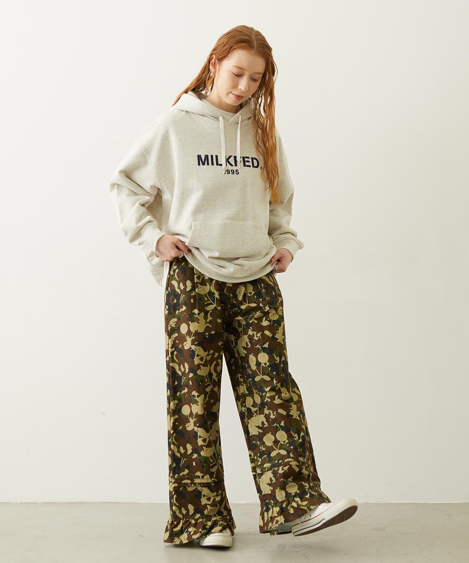 FRILL HEM CAMO PANTS