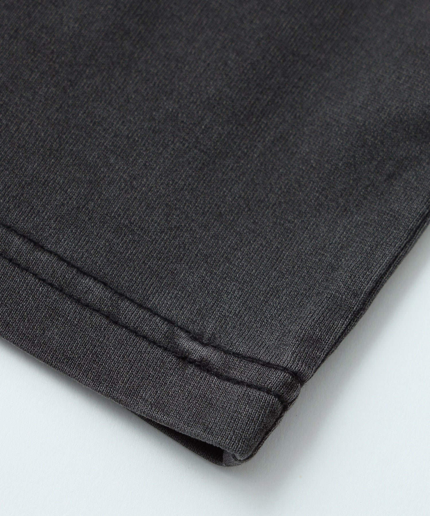 PIGMENT DYED HEART AND LOGO S/S TEE