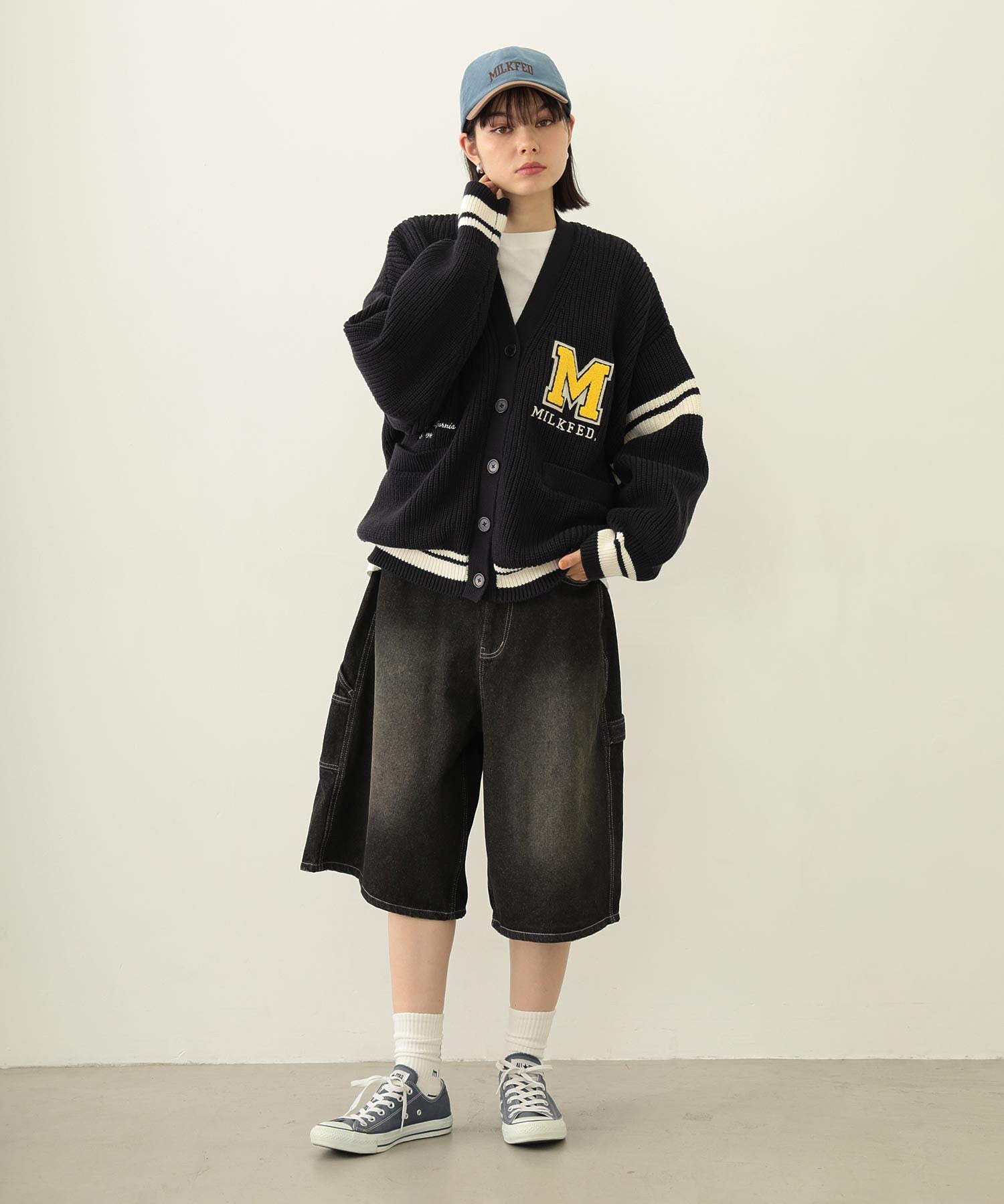COLLEGE CARDIGAN