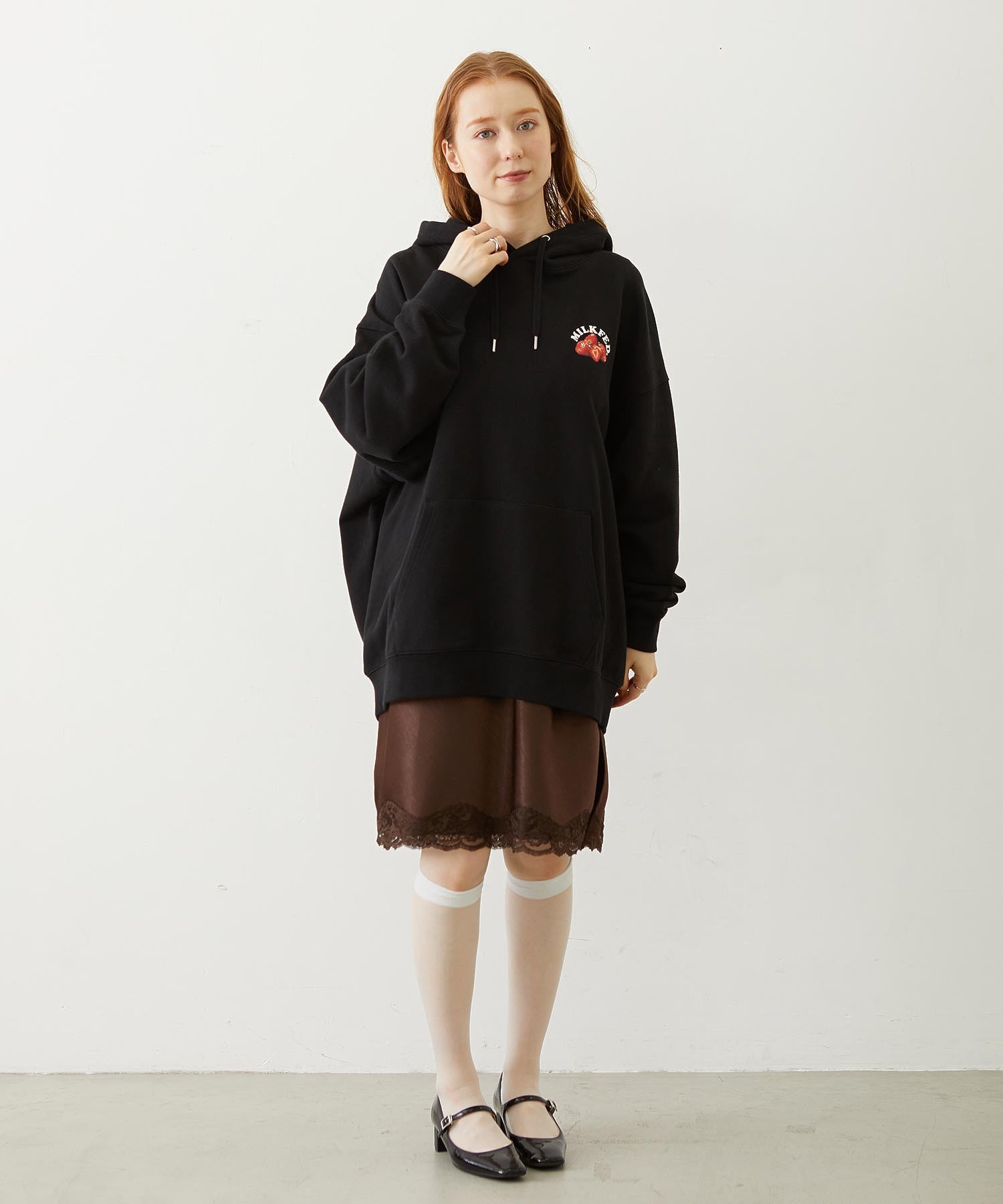STRAWBERRY CAKE SWEAT HOODIE