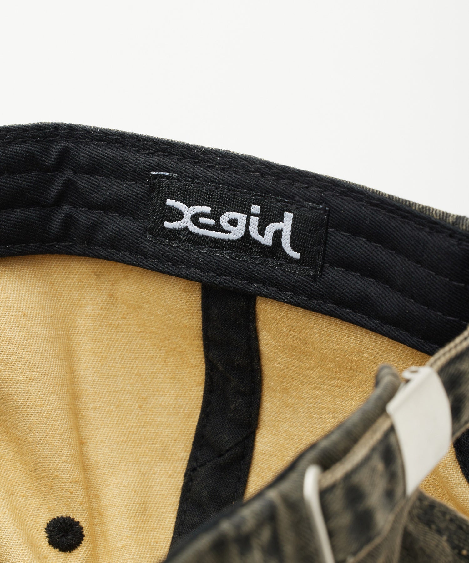 EMBROIDERED LOGO FADED 6PANEL CAP