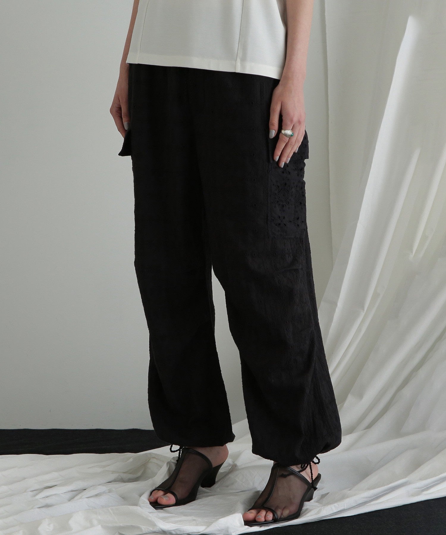 レースカーゴパンツ