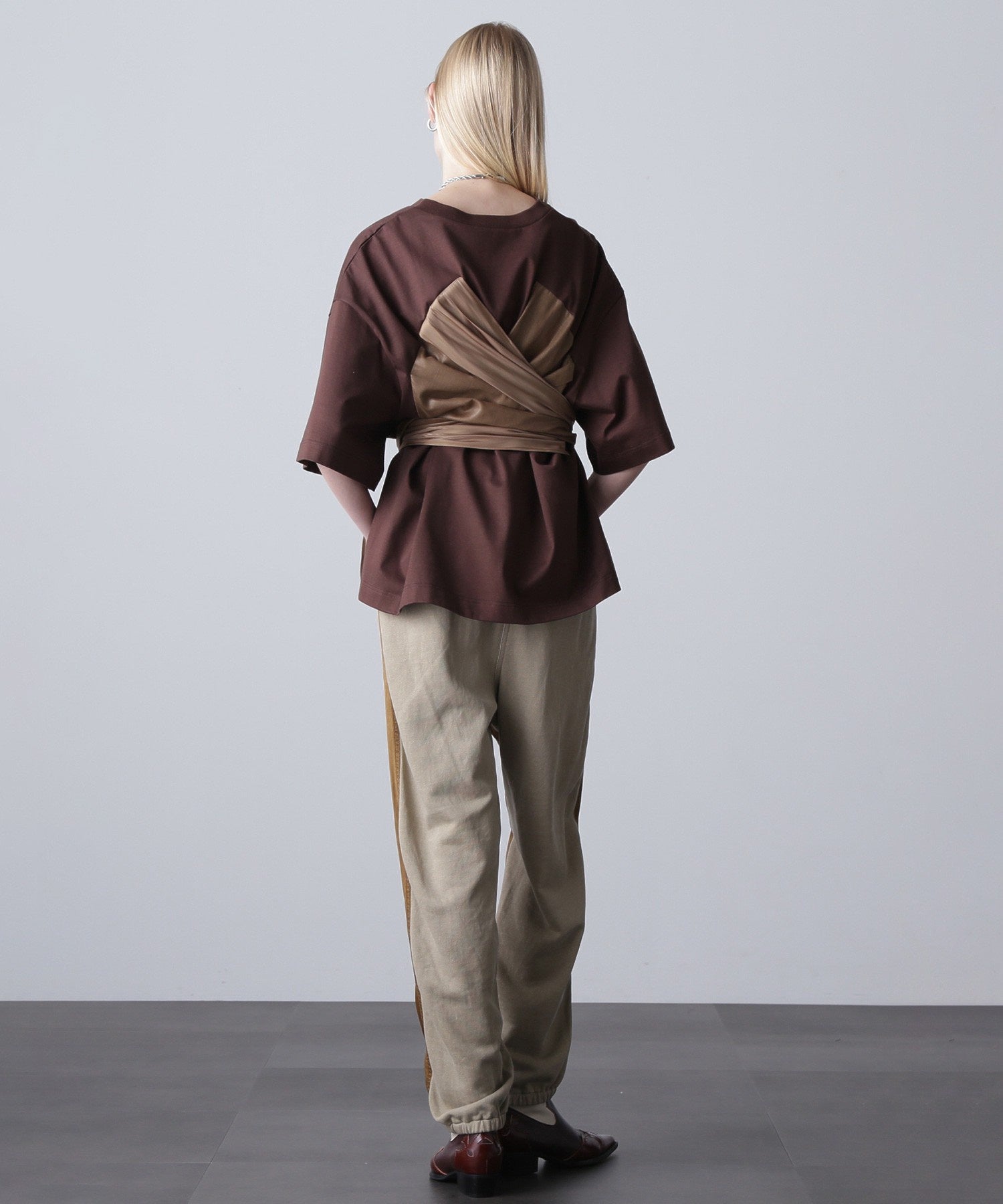 mici/BACK RIBBON S/S TEE