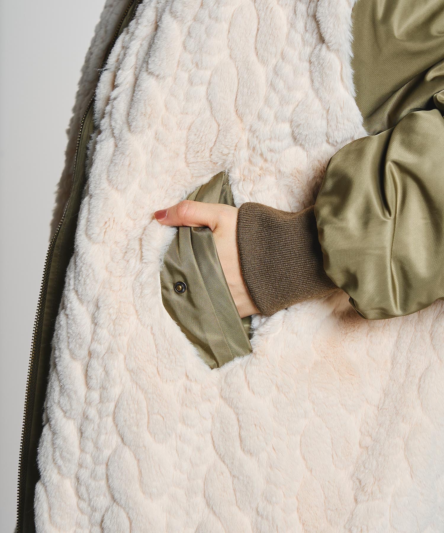 GENE HEAVENS/CABLE EMBOS/FAUX FUR MA1 JACKET