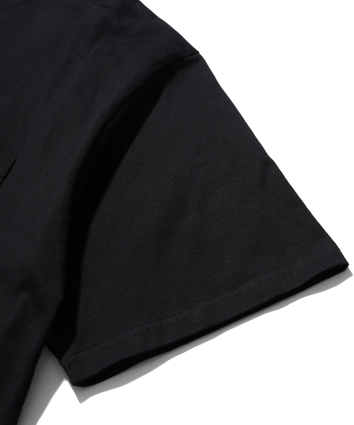 LABELED POCKET S/S TEE