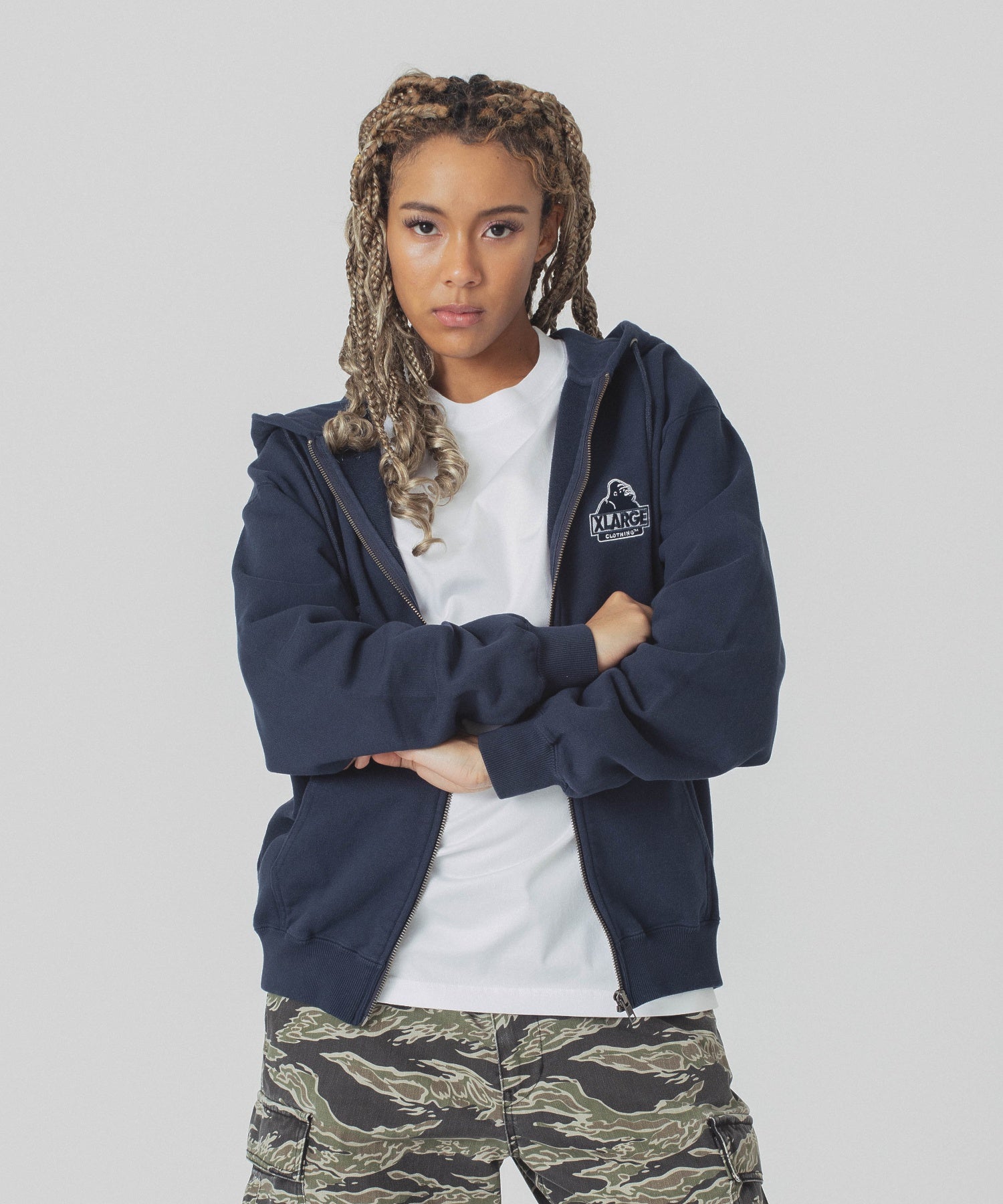 MODEL 身長170cm / 着用サイズ：Lサイズ