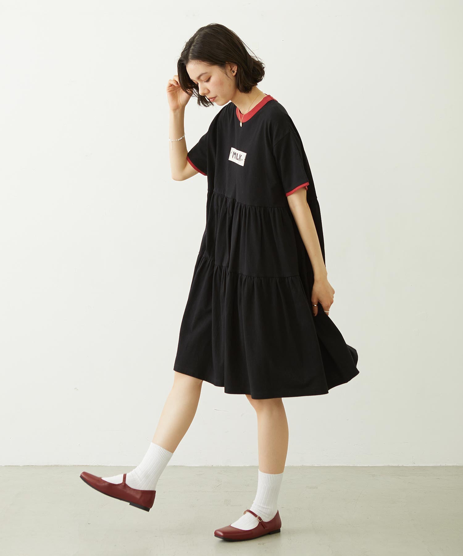BAR LOGO TIERED DRESS