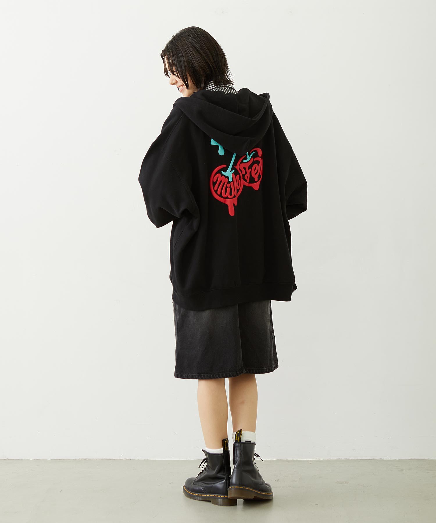 MELTY CHERRY WIDE ZIP UP HOODIE