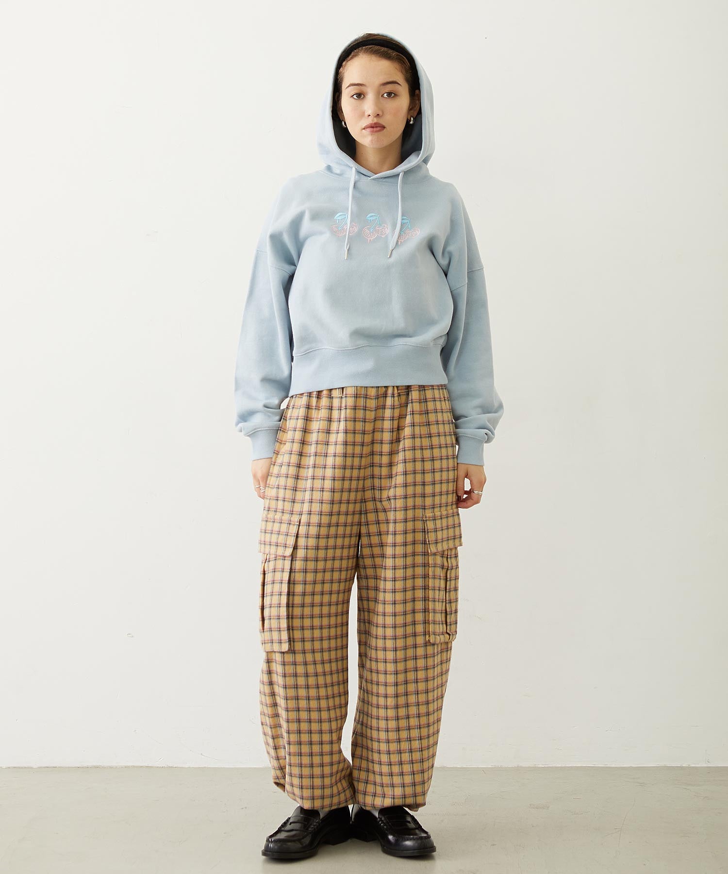 MELTY CHERRY SHORT SWEAT HOODIE