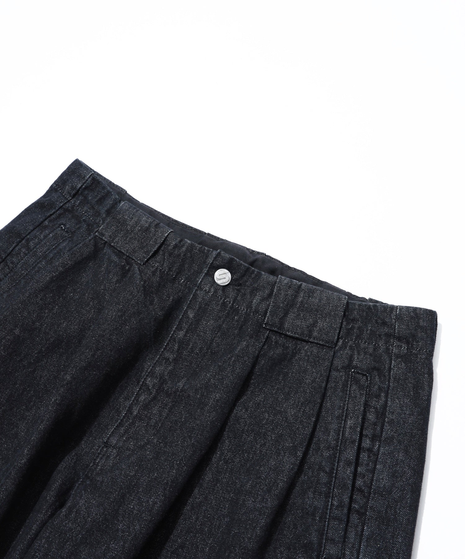 SHORT BAGGY PANTS