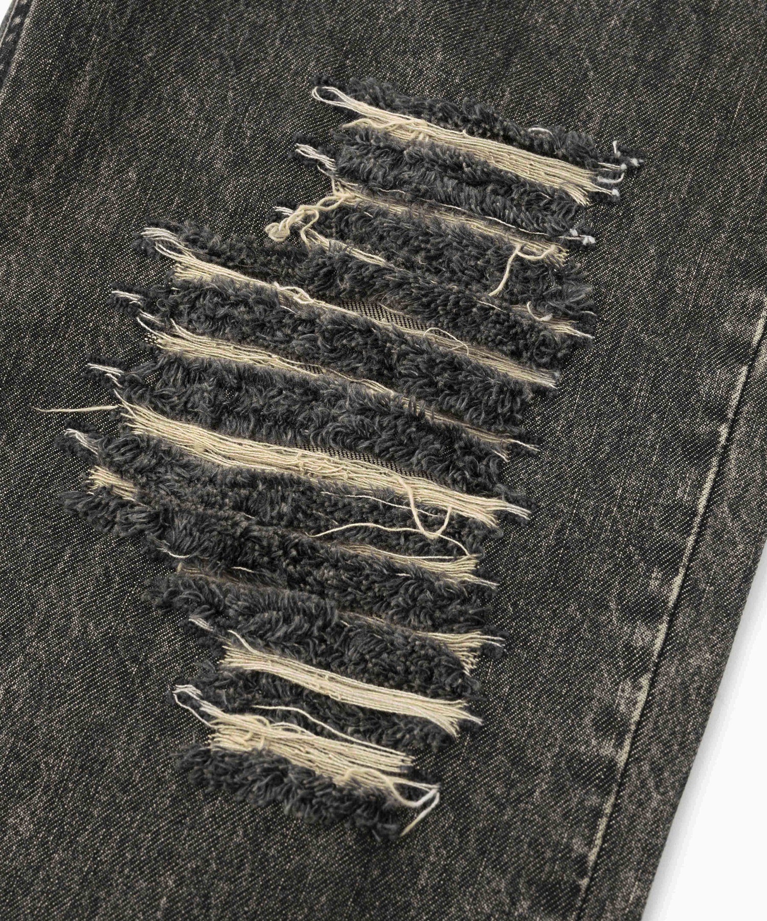 DISTRESSED LOOSE STRAIGHT DENIM PANTS