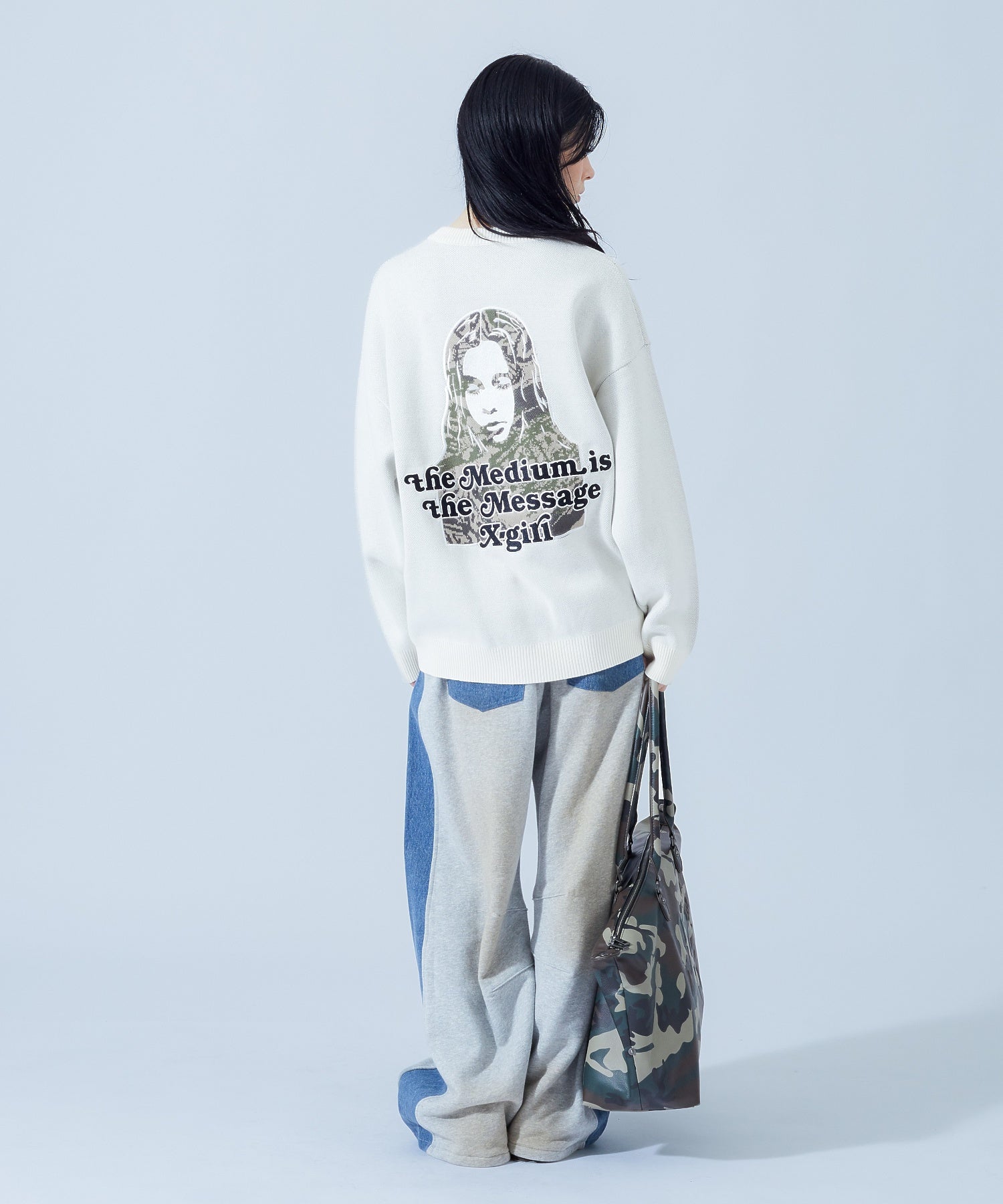 CAMO FACE AND LOGO JACQUARD KNIT TOP