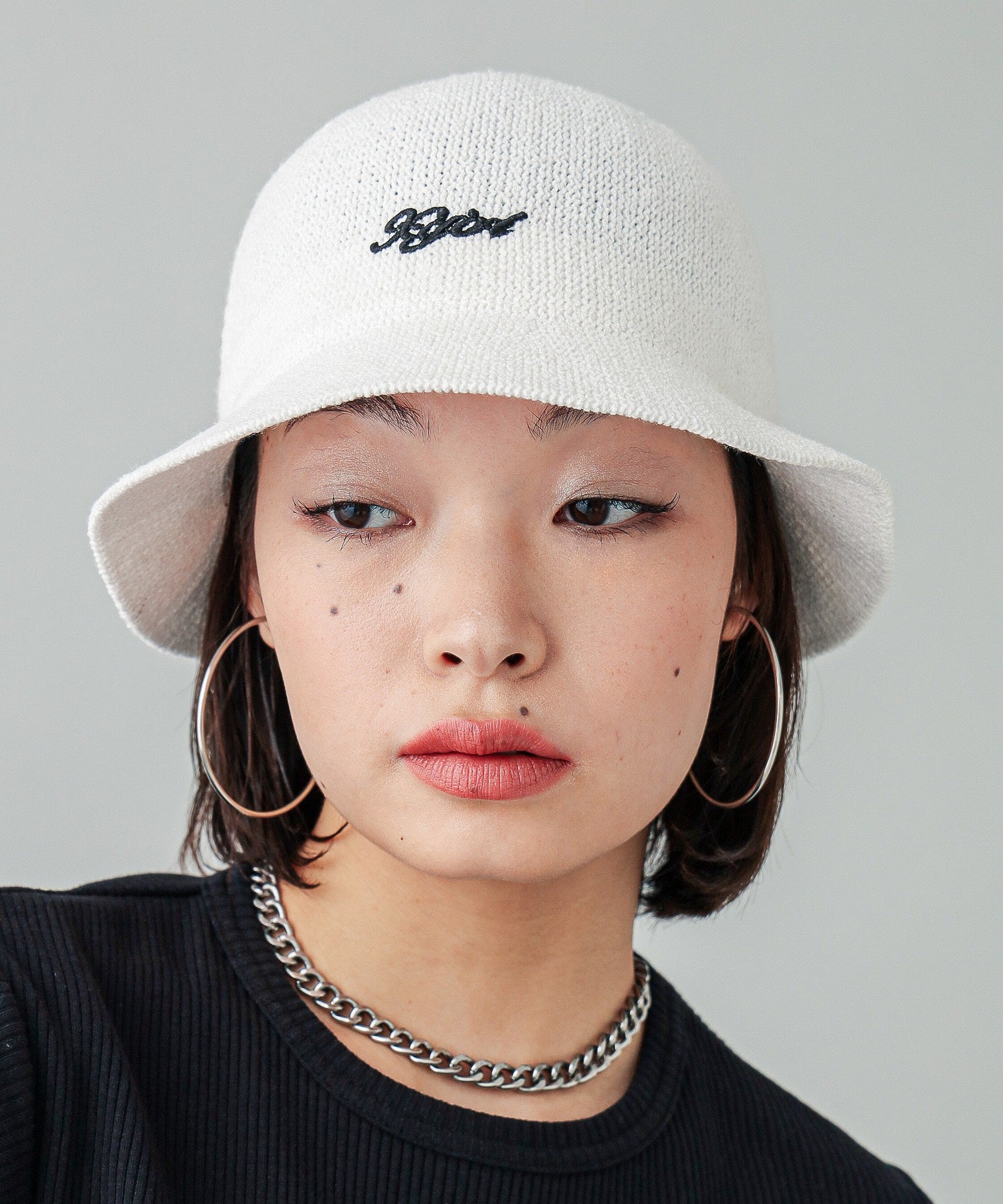 LOGO BUCKET HAT