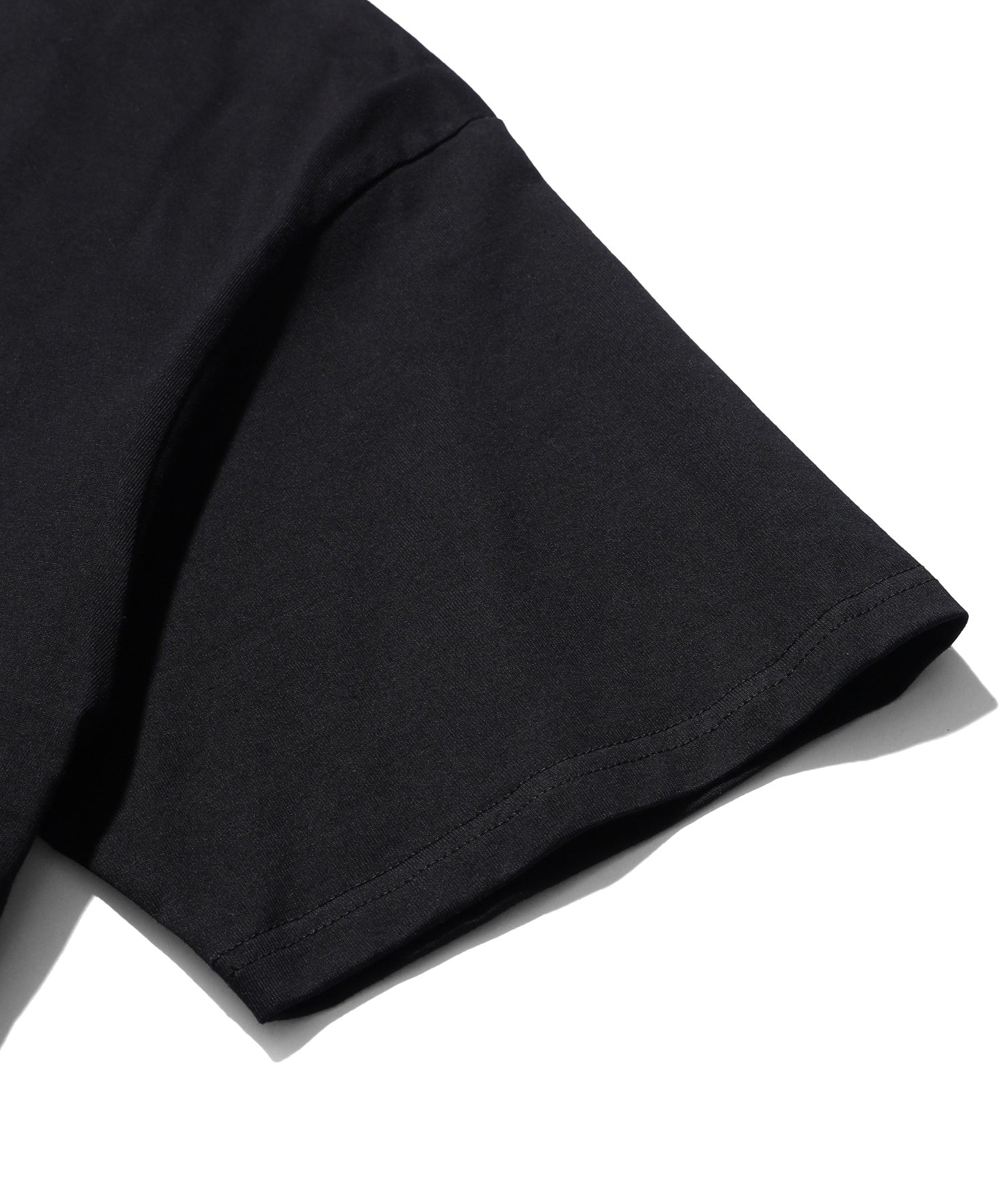 RED FIGURE S/S TEE