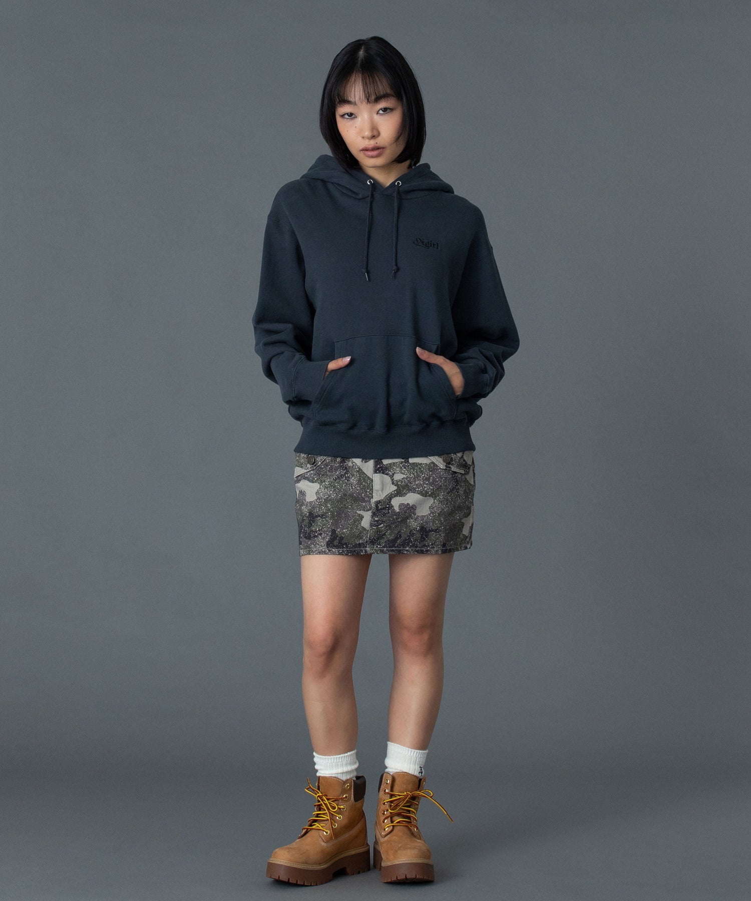 BUTTERFLY PATCH SWEAT HOODIE