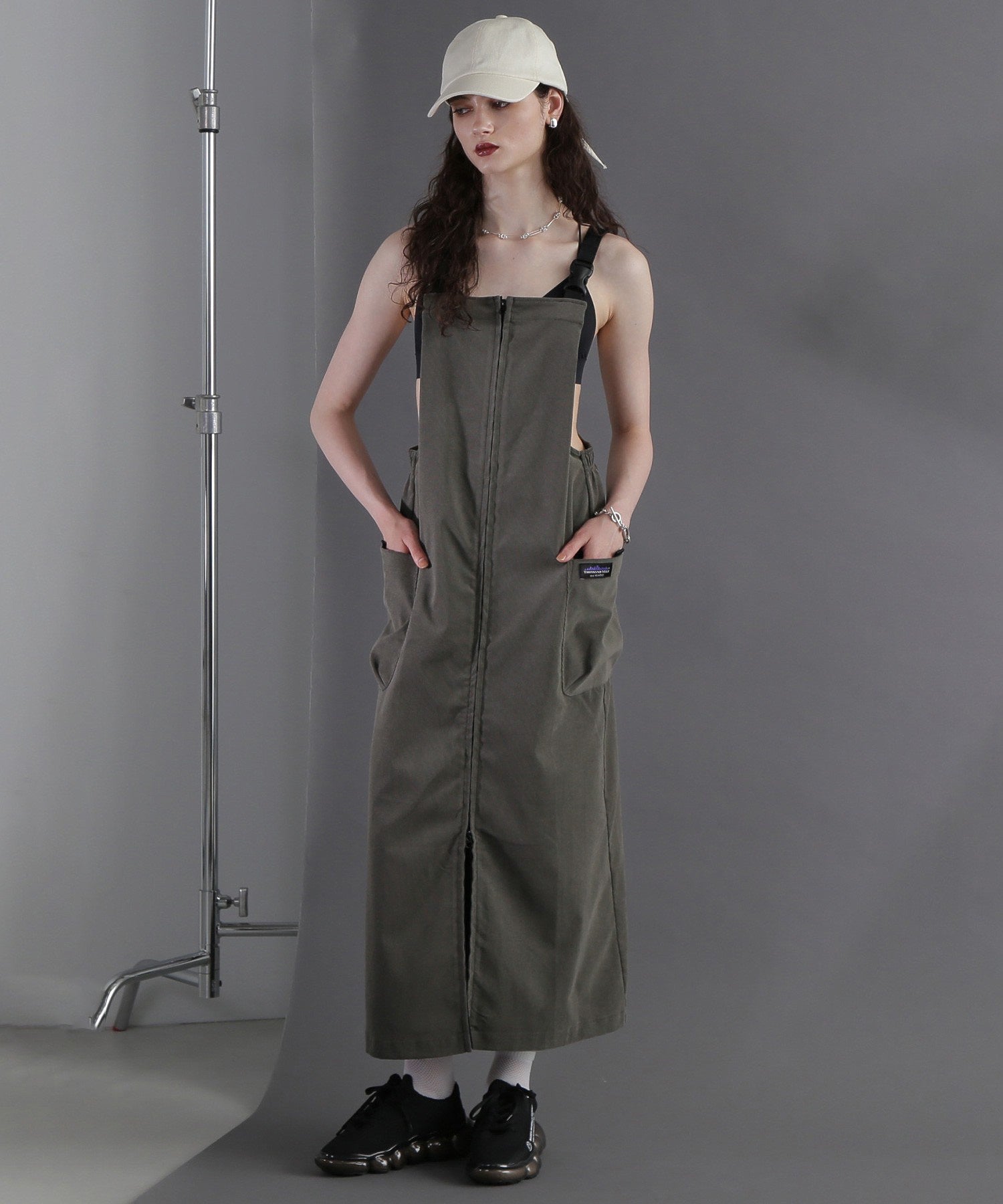 GENE HEAVENS×THOUSAND MILE<br><br>サウザンドマイル コラボレーション フロントジップ サロペット